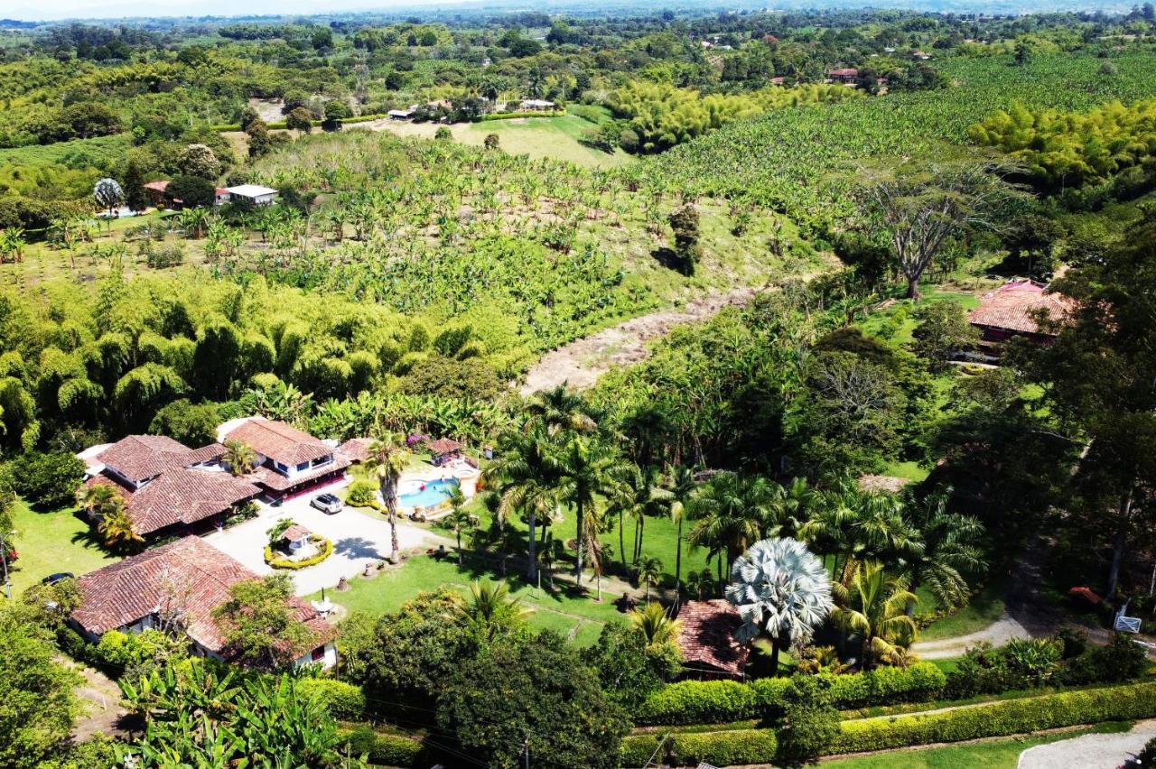 El Percal Hacienda Hotel Монтенегро Екстериор снимка