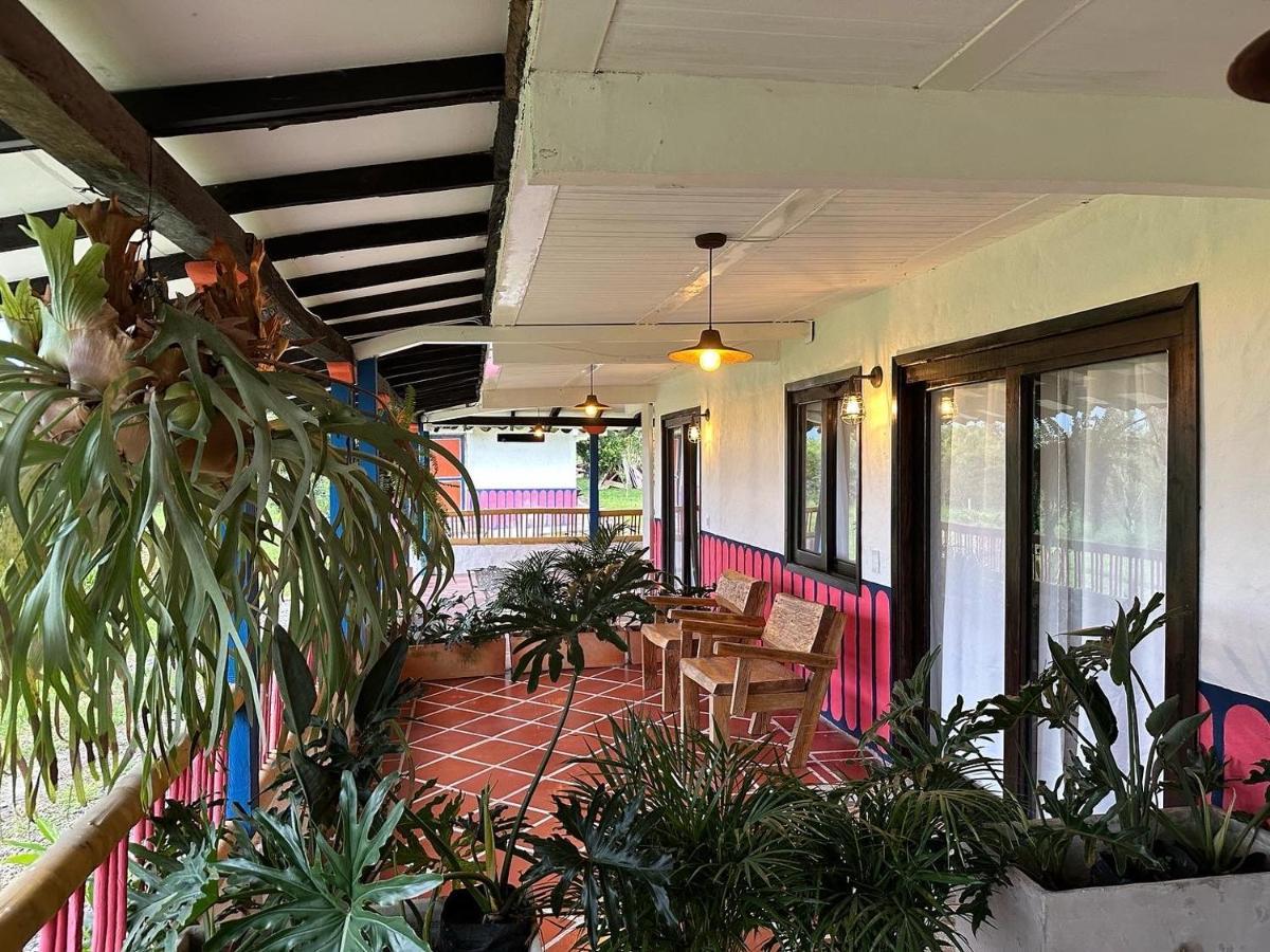 El Percal Hacienda Hotel Монтенегро Екстериор снимка