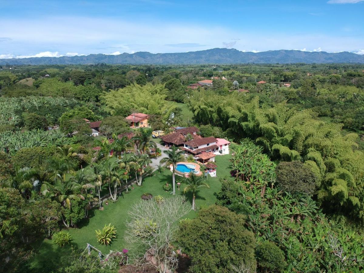 El Percal Hacienda Hotel Монтенегро Екстериор снимка