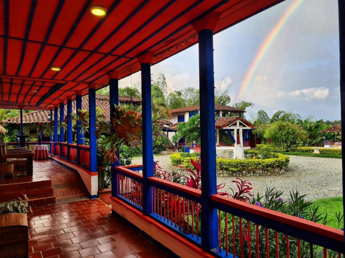 El Percal Hacienda Hotel Монтенегро Екстериор снимка