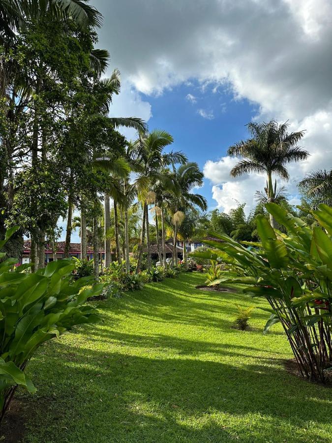 El Percal Hacienda Hotel Монтенегро Екстериор снимка