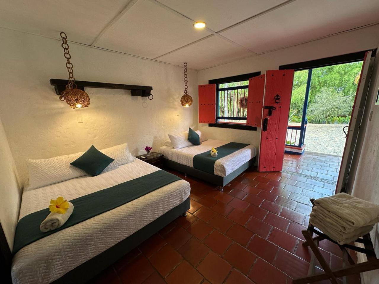 El Percal Hacienda Hotel Монтенегро Екстериор снимка