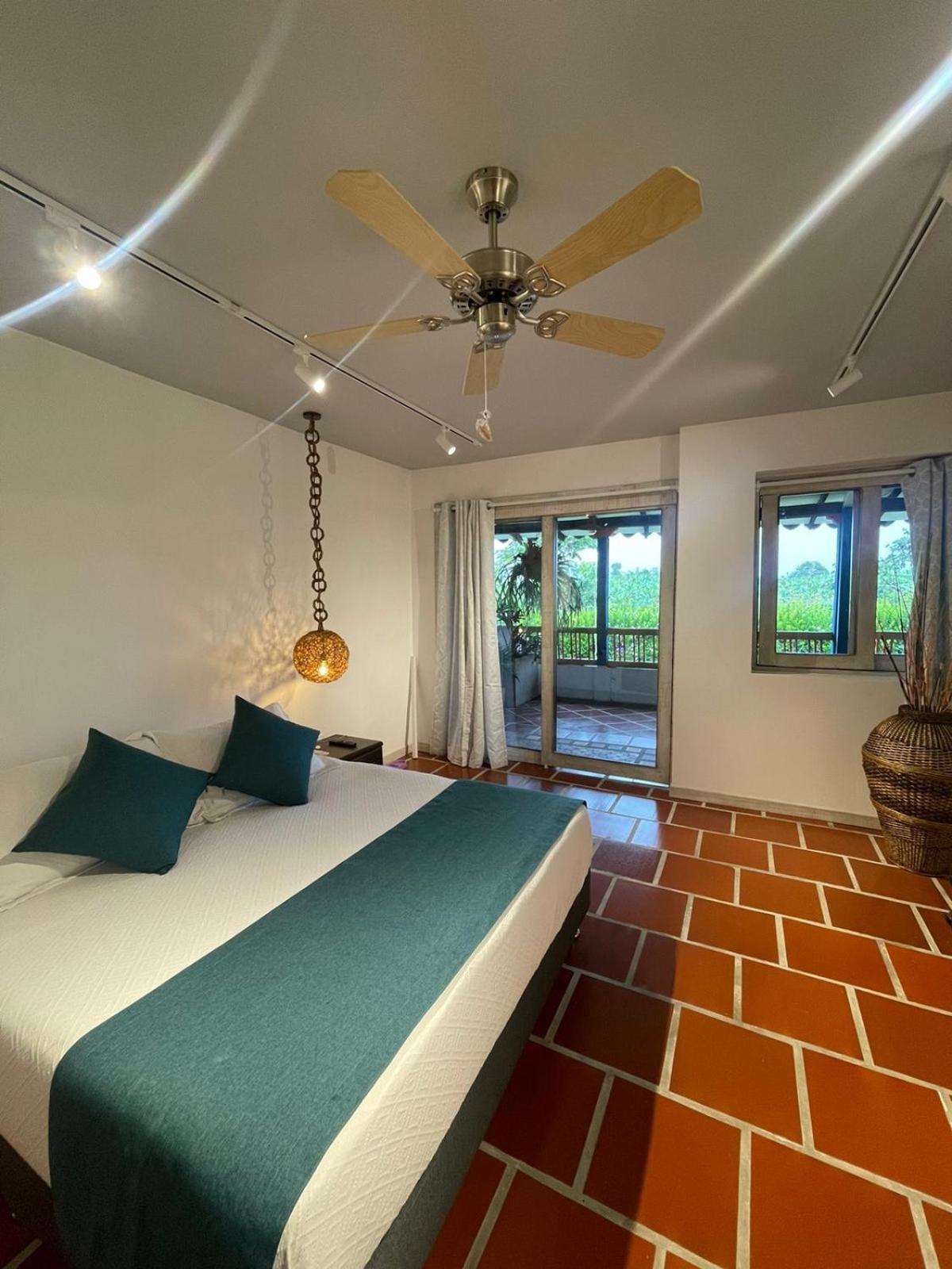 El Percal Hacienda Hotel Монтенегро Екстериор снимка