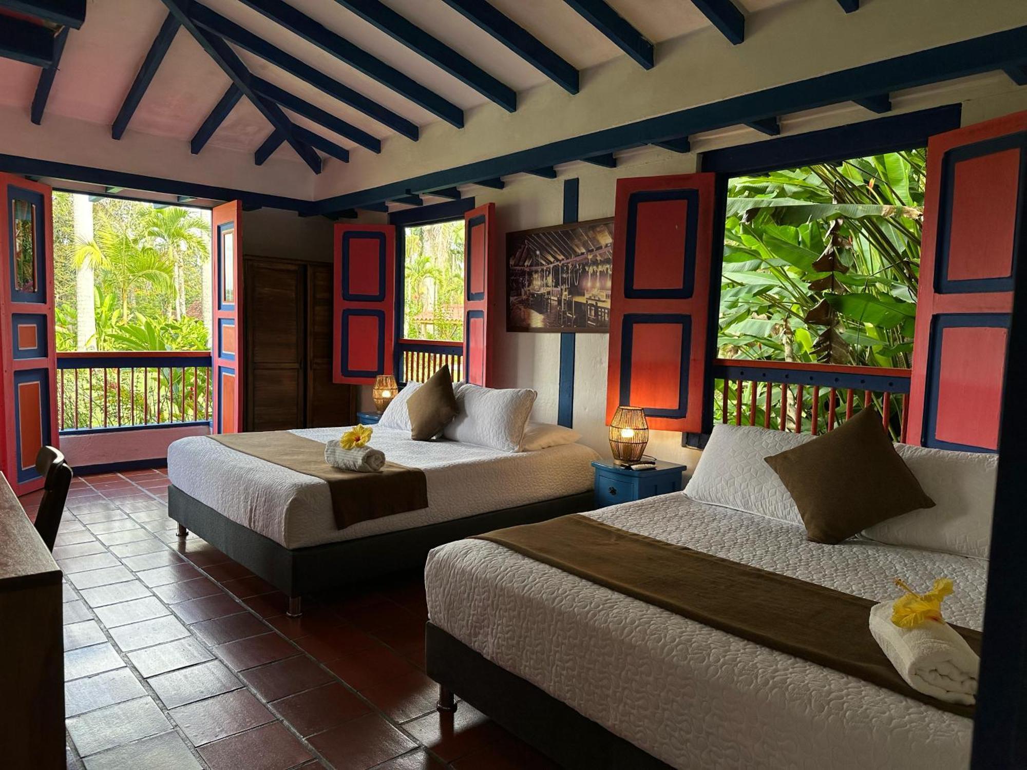 El Percal Hacienda Hotel Монтенегро Екстериор снимка